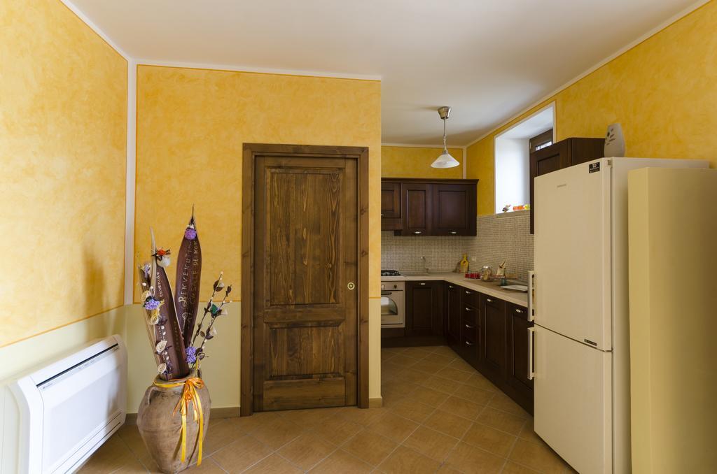 Al Casale Dei Nonni Laureana Cilento Exterior foto