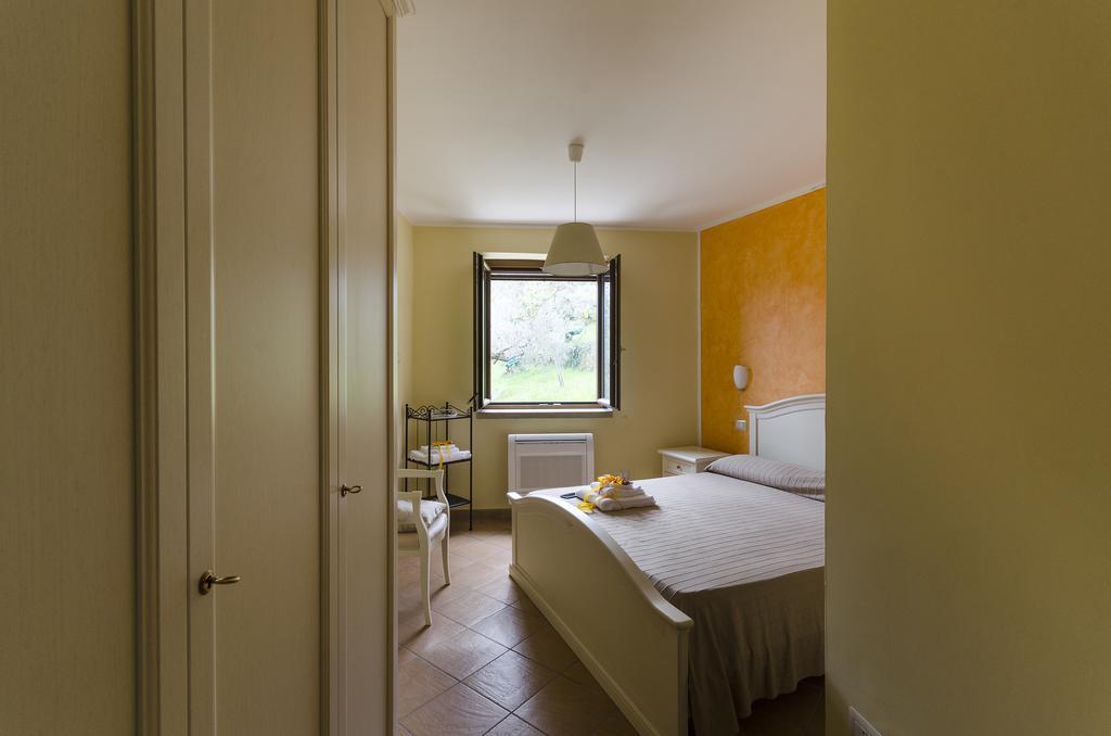 Al Casale Dei Nonni Laureana Cilento Exterior foto