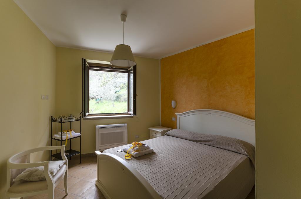 Al Casale Dei Nonni Laureana Cilento Exterior foto