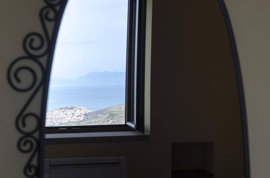 Al Casale Dei Nonni Laureana Cilento Exterior foto
